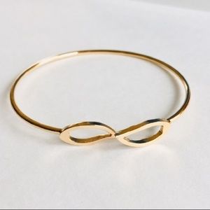Adjustable Bracelet-Host Pick!